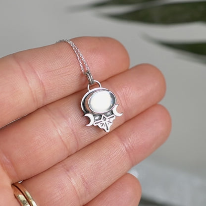 Mini Devine Moonstone Silver Pendant